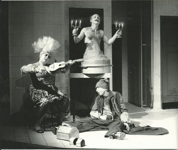 Fotografía de escena de Freaks, 1984