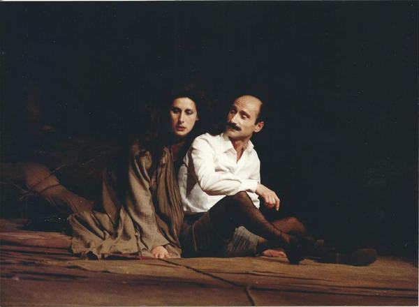 Fotografía de escena de Inquisición, de Fernando Arrabal, 1980