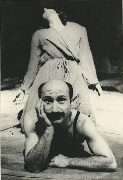 Fotografía de escena de Inquisición, de Fernando Arrabal, 1980