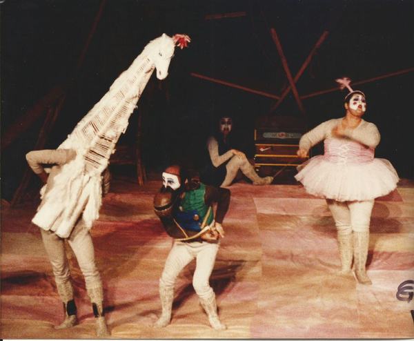 Página de álbum con fotografías de Woyzeck… un altre?, 1982