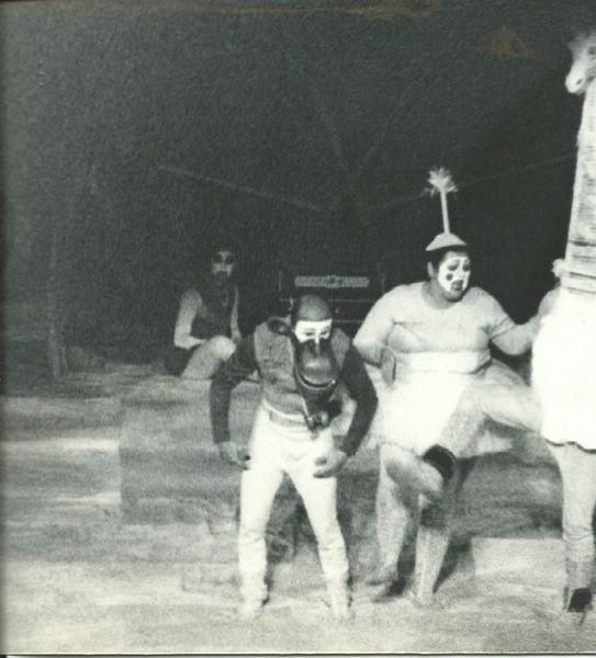 Página de álbum con fotografías de Woyzeck… un altre?, 1982